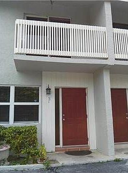 4th image of 1985 NE 3rd St APT 3