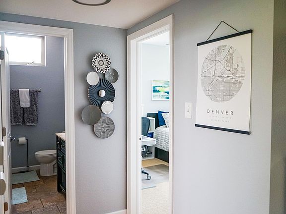 Foyer to bath and bedrooms.
