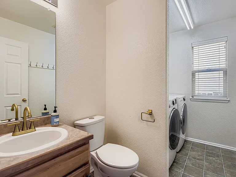 3712 Castle Peak Ave — Photo 21