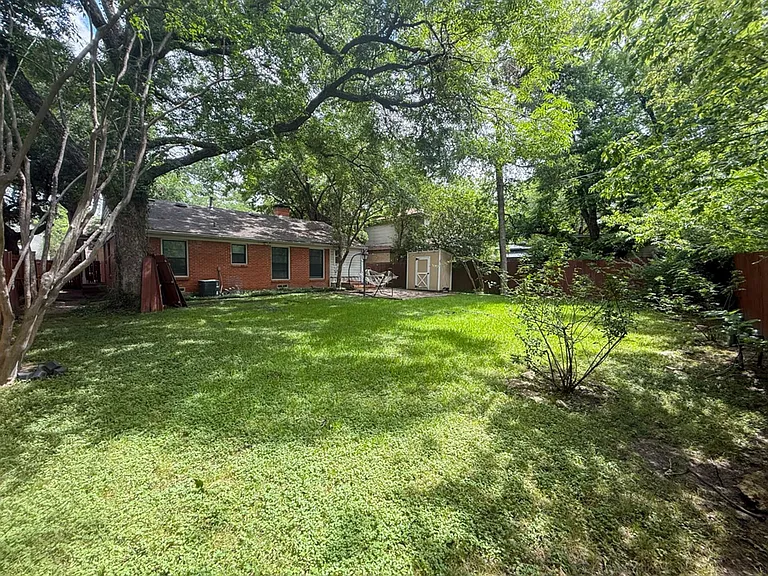 3766 Park Ln — Photo 21