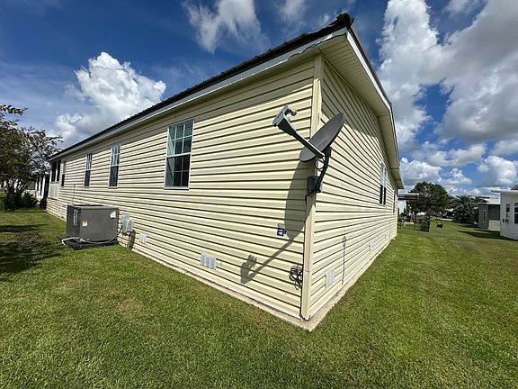 5th image of 8612 Wiregrass Dr #269