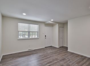 305 S Warminster Rd #A4, Hatboro, PA 19040