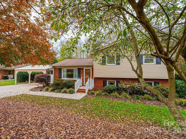 407 W Hillside Dr, China Grove, NC 28023