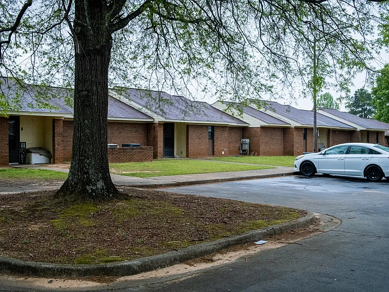 1501 Green St — Photo 2