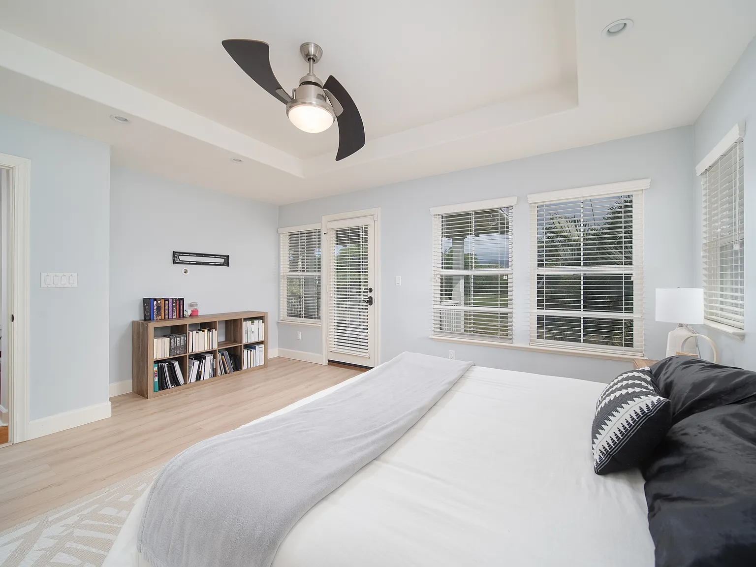 4 bed, 2661 sqft, $6,500 — Photo 4