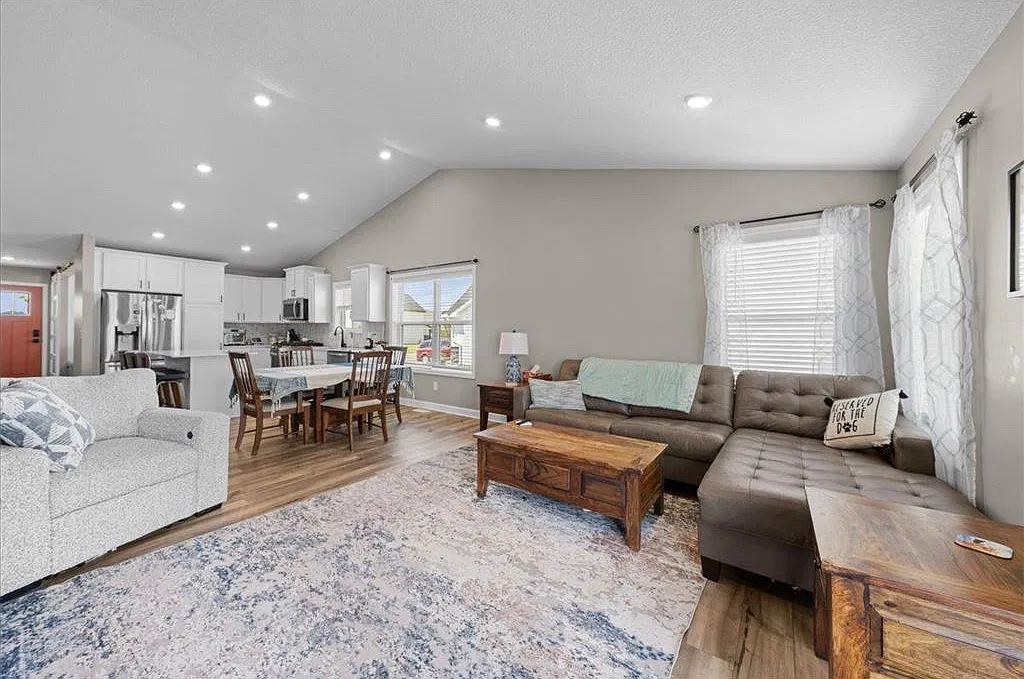 3 bed, 1600 sqft, $2,850 — Photo 4