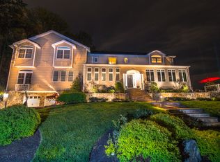 460 Severnside Dr, Severna Park, MD 21146