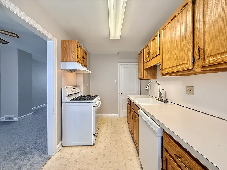 2913 Passmore St — Photo 11