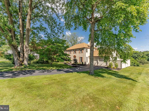 84 N Spring Ln, Phoenixville, PA 19460