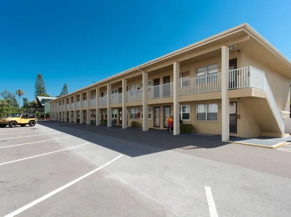 8475 W Gulf Blvd APT 12A, Treasure Island, FL 33706