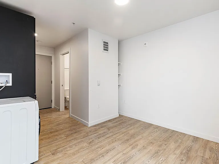Karsti Apartments — Photo 26