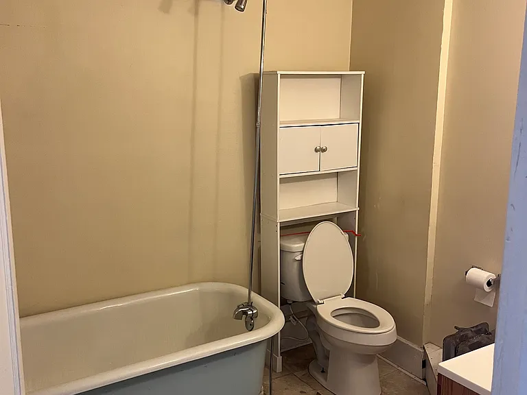 217 E Bell Ave #2 — Photo 3