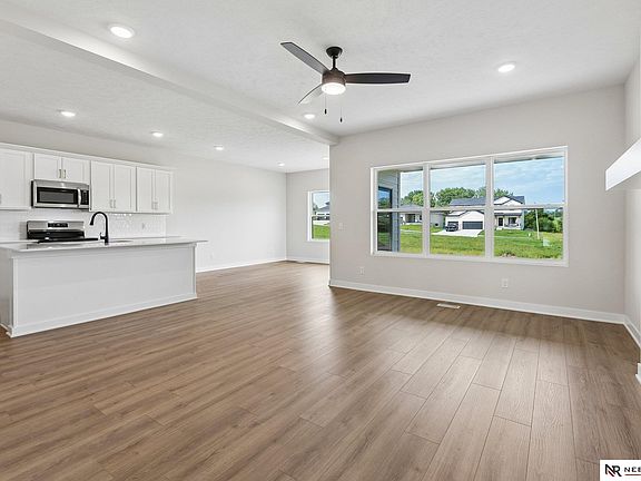 4th image of 11402 N 161st Ave