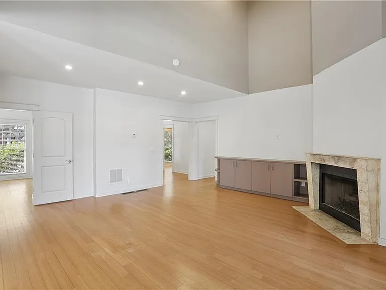 292 Fortune St NE #A — Photo 12