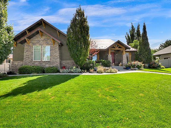 2nd image of 2579 W Farmview Ln
