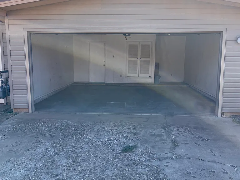 101 N Troy Ave #C — Photo 3