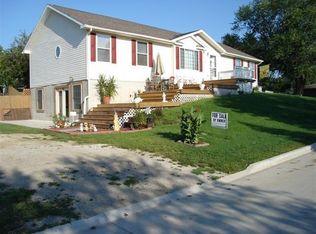 620 N 5th St, Winterset, IA 50273