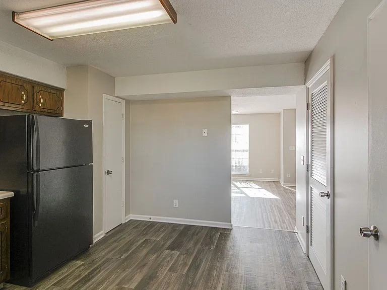1244 Parkway Pl — Photo 35