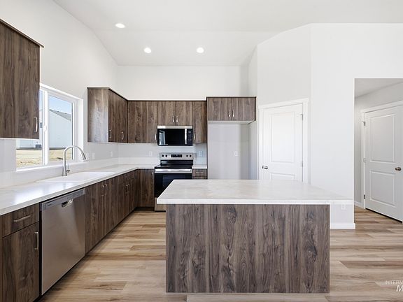 4th image of 2947 W Animas Creek Dr