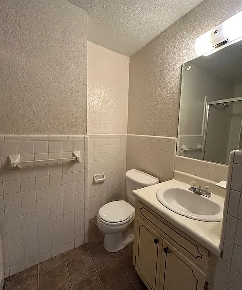 211 Eastwood Dr — Photo 12