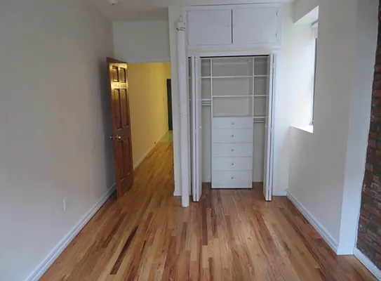 Rented by Space Real Estate | media 22