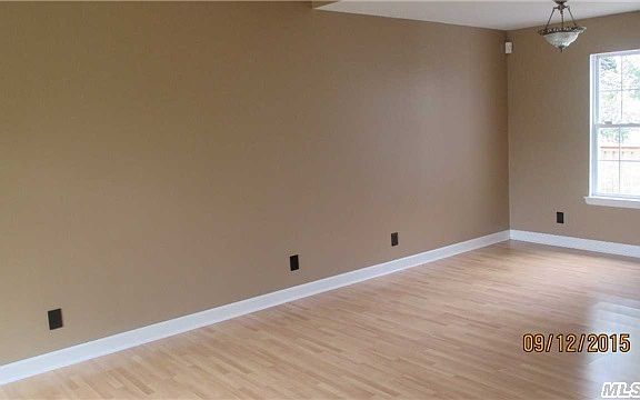 4th image of 2809 Falcon Ave