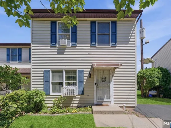 312 Littleton Ave #804, Newark, NJ 07103