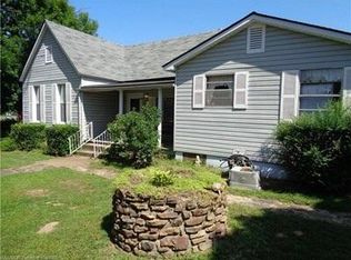 126 W Park St, Altus, AR 72821