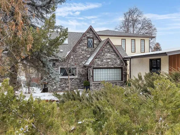 176 NE 1st St SW, Medicine Hat, AB T1A 3Y9