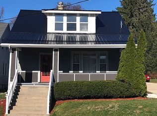 570 Alta Vista St, Dubuque, IA 52001