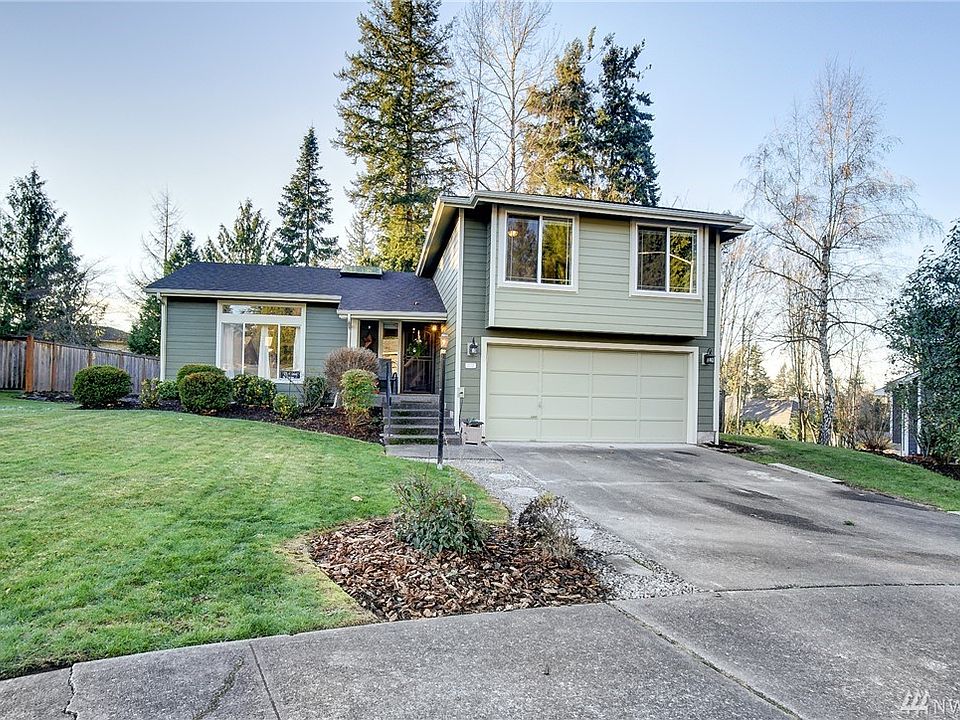 1st image of 3112 32nd Street Pl SE
