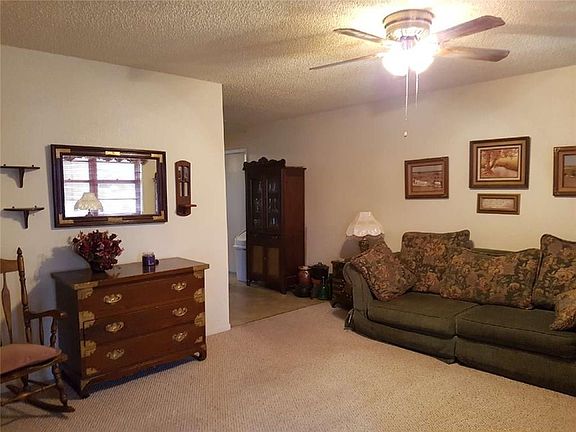 4th image of 110 County Road 1769