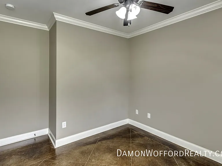 114 Lennox Pl — Photo 35