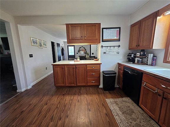 5th image of 1204 Shannon Ave