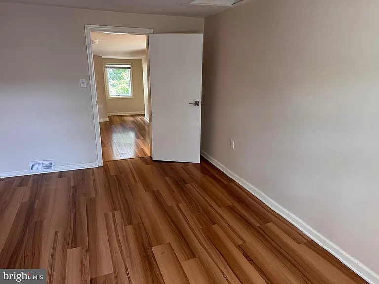 17 West St — Photo 15