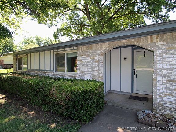3rd image of 8310 E 117th Pl S