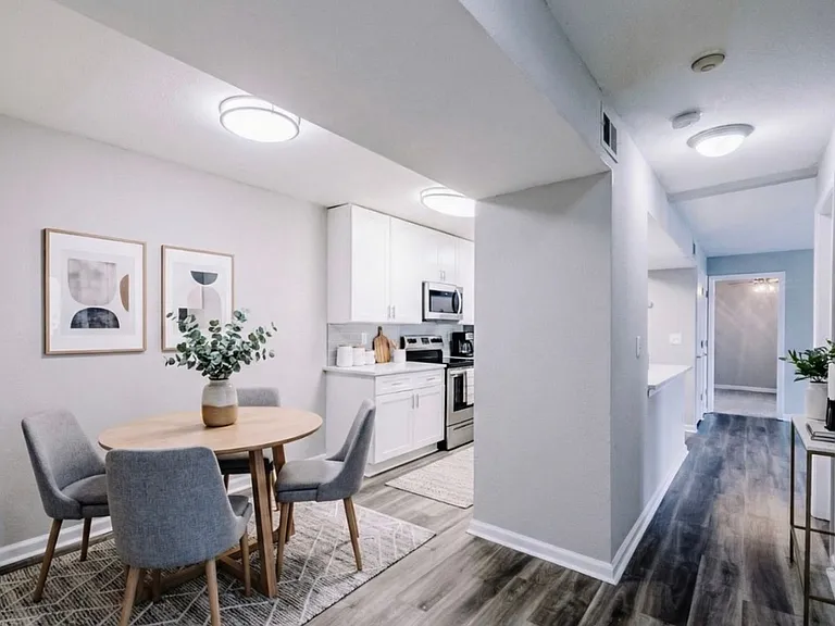 Live Easy. Live Elevated. Live 2100 Defoors. — Photo 104