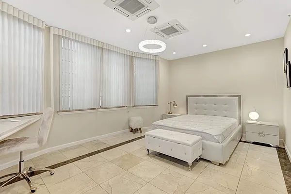 Rented by Douglas Elliman | media 27