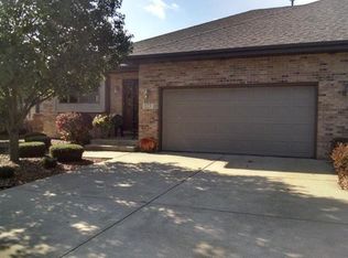 123 Whisper Creek Dr, New Lenox, IL 60451