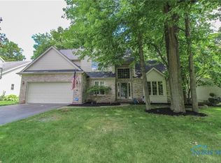 2228 Stonybrook Blvd, Sylvania, OH