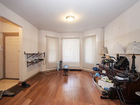 2nd image of 5021 W Washington Blvd