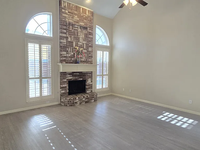7509 Avalon Dr — Photo 12