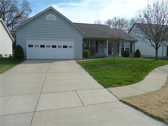 24 Lowery Estates is just 10 years old and is located in one of the City of Florissant's finest neighborhood.