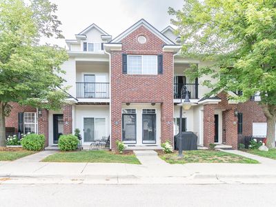 229 Scio Village Ct, Ann Arbor, MI, 48103
