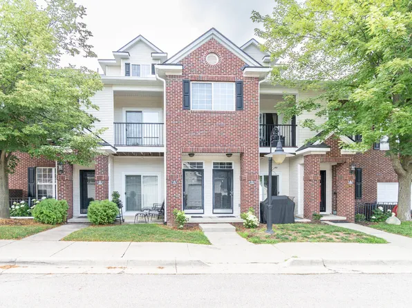 229 Scio Village Ct, Ann Arbor, MI 48103