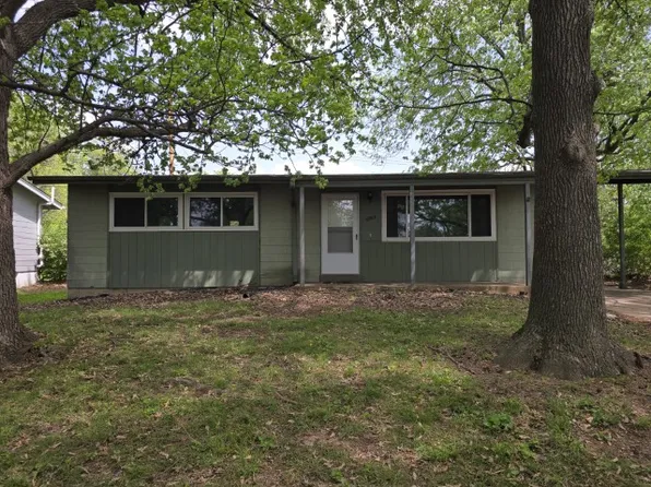 10304 Bon Oak Dr, Saint Louis, MO 63136