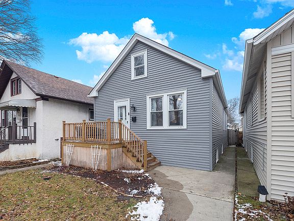 2nd image of 1128 Thomas Ave