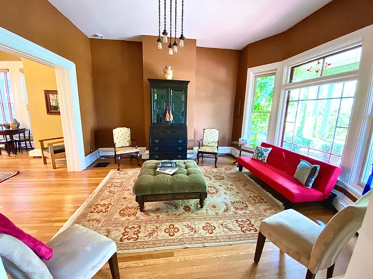410 Maple St — Photo 17