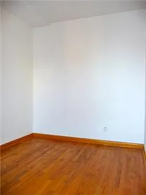 Rented by Veracity NYC LLC | media 41