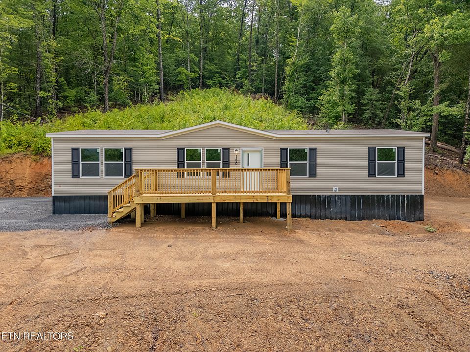 1st image of 180 Balfour Dr